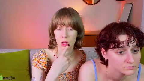 Snapshot of jitoon_exe chatting on 11.02.25 Hey Guys We are Julia ginger Tina brunette online show from 11.02.25