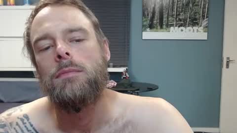 JamesJan van Rebel online show from 01.11.26