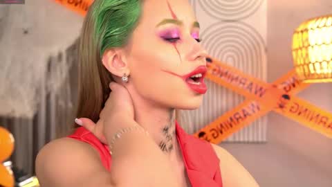 Snapshot of jjennnyy chatting on 10.31.25 Jenny online show from 10.31.25