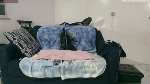 Nicole  Allen online show from 01.10.25