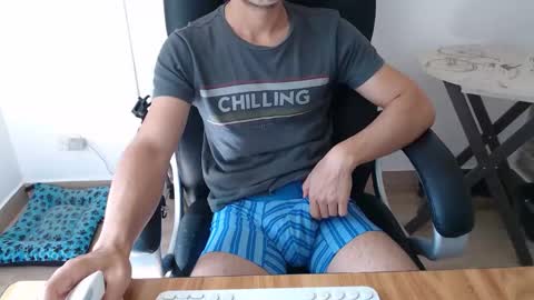 Snapshot of jjrod91 chatting on 11.12.25 Jon online show from 11.12.25