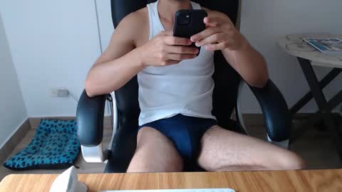 Snapshot of jjrod91 chatting on 12.01.25 Jon online show from 12.01.25