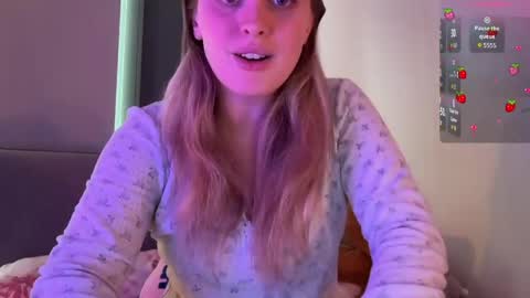 Snapshot of jjulietterose chatting on 05.10.26 Juliette Rose online show from 05.10.26