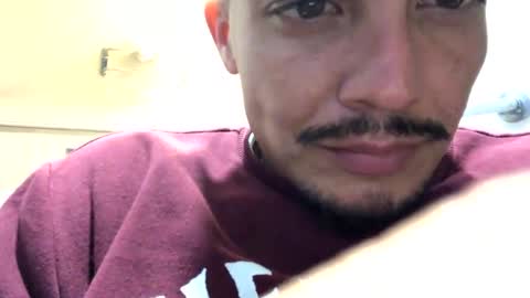 Snapshot of jmartel92 chatting on 02.15.25 jmartel92 online show from 02.15.25