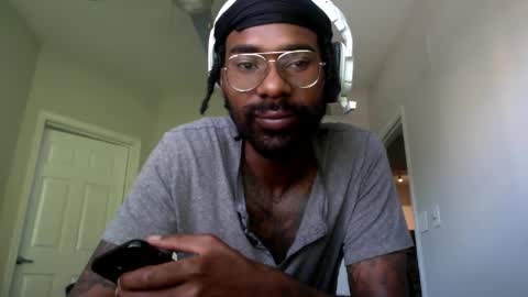 Snapshot of jmeaty5 chatting on 09.10.25 jmeaty5 online show from 09.10.25