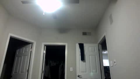 Snapshot of jmeaty5 chatting on 12.18.25 jmeaty5 online show from 12.18.25