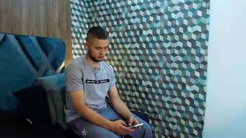 Snapshot of joaho_fernandez chatting on 06.11.26 Joao online show from 06.11.26