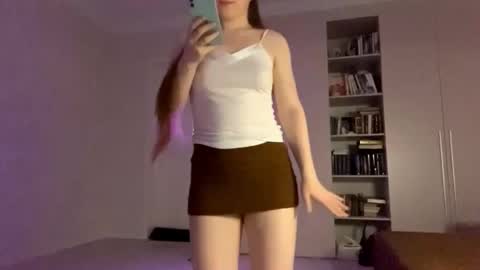 Adel online show from 11.10.25