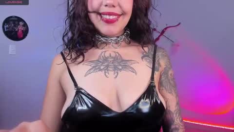 Snapshot of joandoll chatting on 10.21.25 Joan online show from 10.21.25