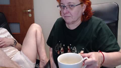 Snapshot of joannaandneighbour chatting on 12.27.24 Joanna and Greg online show from 12.27.24