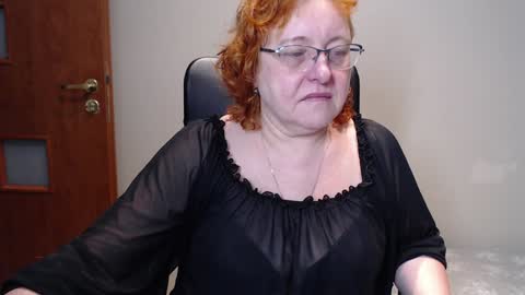 Snapshot of joannaandneighbour chatting on 01.24.25 Joanna and Greg online show from 01.24.25