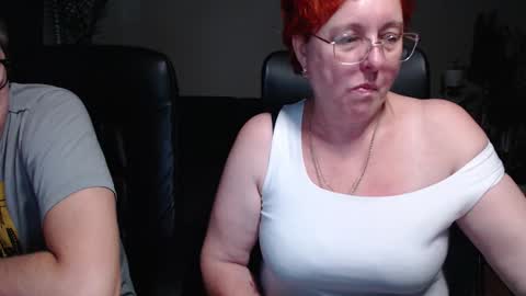 Snapshot of joannaandneighbour chatting on 11.14.25 Joanna and Greg online show from 11.14.25