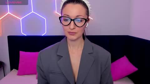 Joan online show from 12.19.25