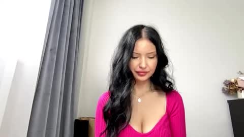 Joan online show from 04.02.26