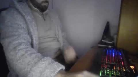 joaodias_18 online show from 12.27.24