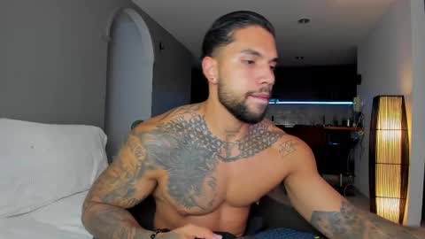 joe_esthetic online show from 10.08.25