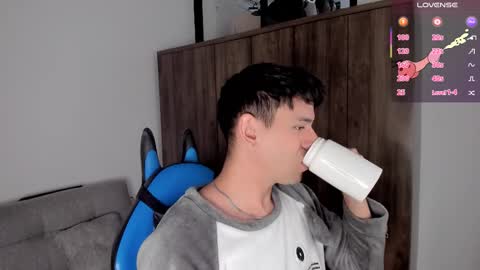 Snapshot of joe_jhonson chatting on 02.23.25 joe jhonson online show from 02.23.25