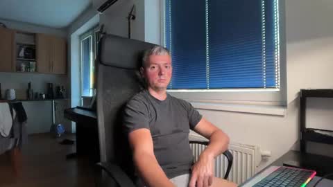 Snapshot of jogger1991 chatting on 06.28.26 Jogger1991 online show from 06.28.26