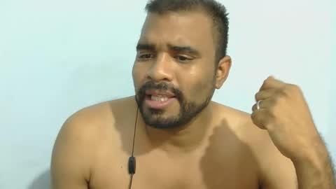 Snapshot of johan2222222222 chatting on 11.22.25 johan2222222222 online show from 11.22.25