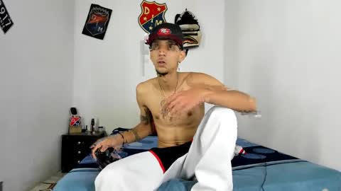 johan_and_antonella online show from 01.17.25