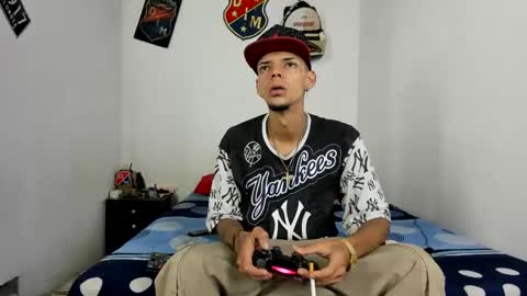 johan_and_antonella online show from 01.21.25