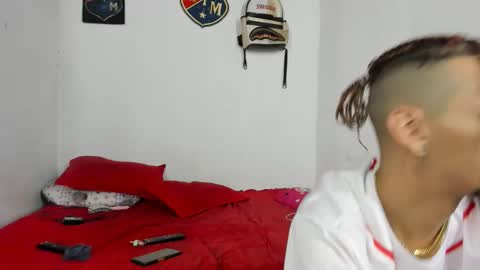 Snapshot of johan_and_antonella chatting on 11.01.25 johan_and_antonella online show from 11.01.25