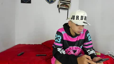 Snapshot of johan_and_antonella chatting on 11.02.25 johan_and_antonella online show from 11.02.25