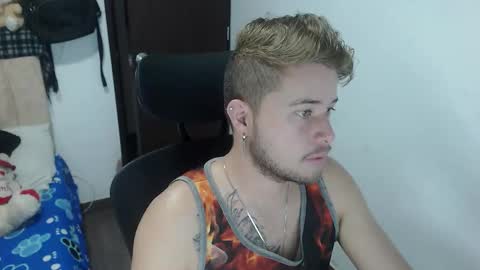 JOHAN independient model online show from 10.22.25