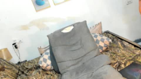 Snapshot of johannah_khalifa chatting on 02.12.25 STRICTLY NO TIPS NO SHOW online show from 02.12.25