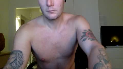 Snapshot of johannesjohnsson780 chatting on 12.18.25 johannesjohnsson780 online show from 12.18.25
