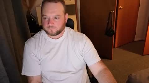 john_bear1 online show from 04.02.26