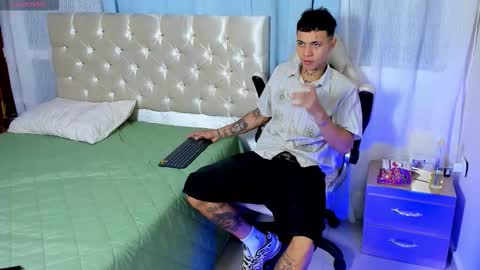 Snapshot of john_mystic chatting on 09.12.25 Jhon Mystic online show from 09.12.25