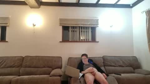 johnathan_stuart33 online show from 06.07.26