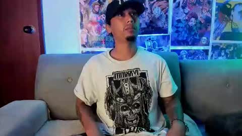 John carrie    Independent  Help me reach my goal 100 likes and 10000 followers  online show from 01.16.26