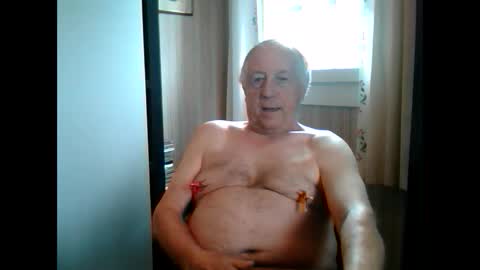 Snapshot of johnjohn6226623 chatting on 02.24.25 johnjohn6226 online show from 02.24.25