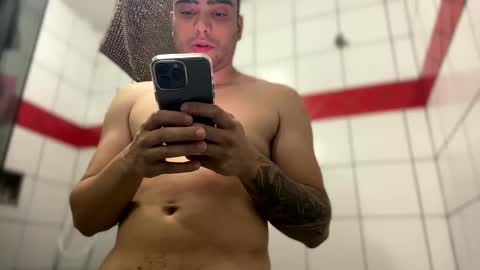 Snapshot of johnjow10 chatting on 03.03.25 JOHN online show from 03.03.25