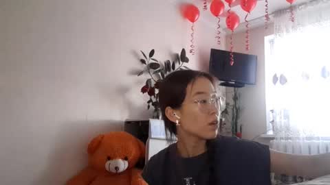 Molly online show from 11.27.25