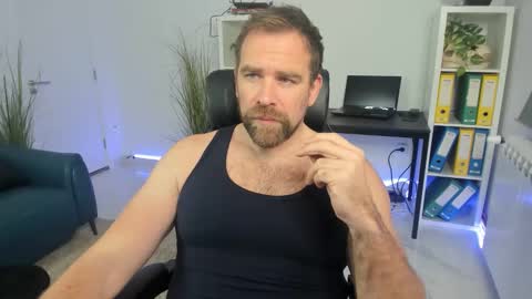 johnnydough82 online show from 12.03.25