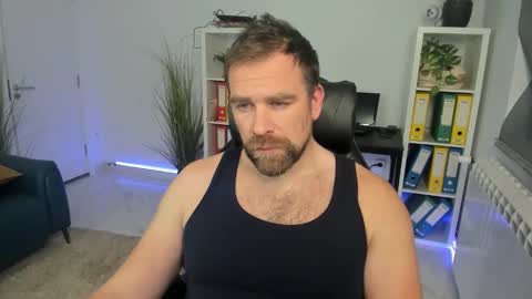 johnnydough82 online show from 12.05.25