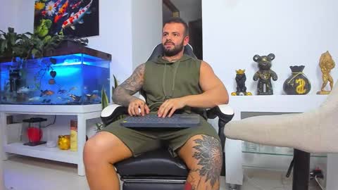 JOHNNY online show from 12.20.25