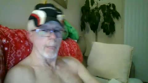 Snapshot of johnnyrocket12345678 chatting on 12.28.24 johnnyrocket12345678 online show from 12.28.24