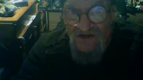 Snapshot of johnnyshung1 chatting on 10.23.25 johnnyshung1 online show from 10.23.25