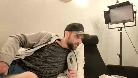 Snapshot of johnryantexas chatting on 11.04.25 Give John Ryan A Thumbs Up online show from 11.04.25