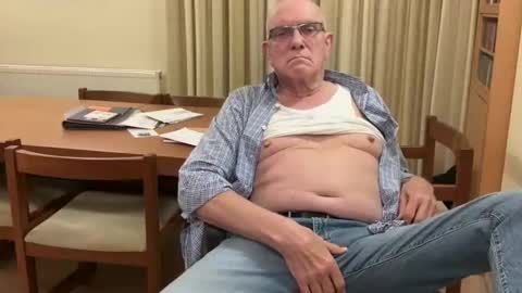 Snapshot of johnsenior41 chatting on 11.01.25 johnsenior41 online show from 11.01.25