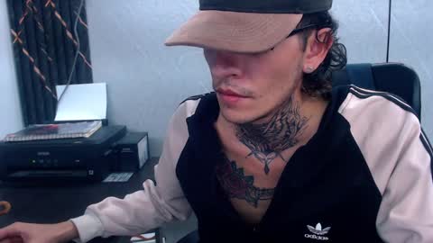 Snapshot of johnsonisaac94_ chatting on 02.04.25 johnsonisaac94  online show from 02.04.25