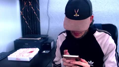 Snapshot of johnsonisaac94_ chatting on 02.10.25 johnsonisaac94  online show from 02.10.25