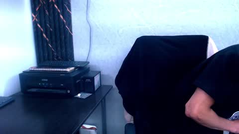 Snapshot of johnsonisaac94_ chatting on 02.10.25 johnsonisaac94  online show from 02.10.25