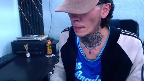 Snapshot of johnsonisaac94_ chatting on 02.12.25 johnsonisaac94  online show from 02.12.25