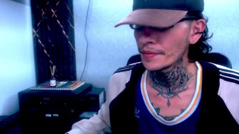 Snapshot of johnsonisaac94_ chatting on 02.15.25 johnsonisaac94  online show from 02.15.25