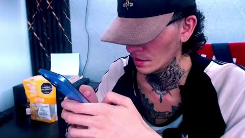 Snapshot of johnsonisaac94_ chatting on 02.17.25 johnsonisaac94  online show from 02.17.25